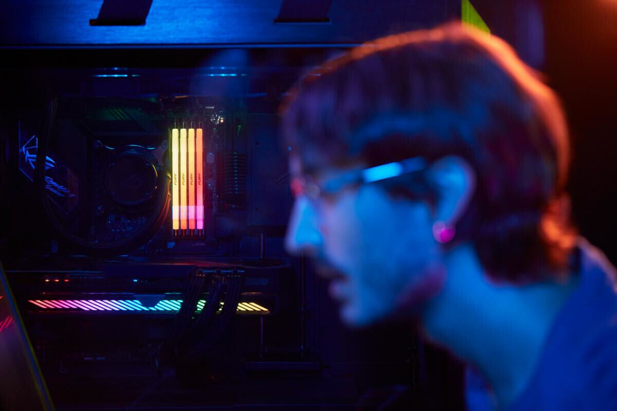 KINGSTON DIMM 32GB (2x16GB) DDR5 6400MHZ CL32 FURY Renegade RGB