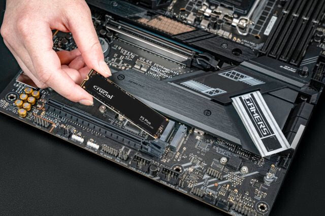 CRUCIAL SSD P3 Plus - 2TB M.2 PCIe Gen4x4 (R5000 - W4200)