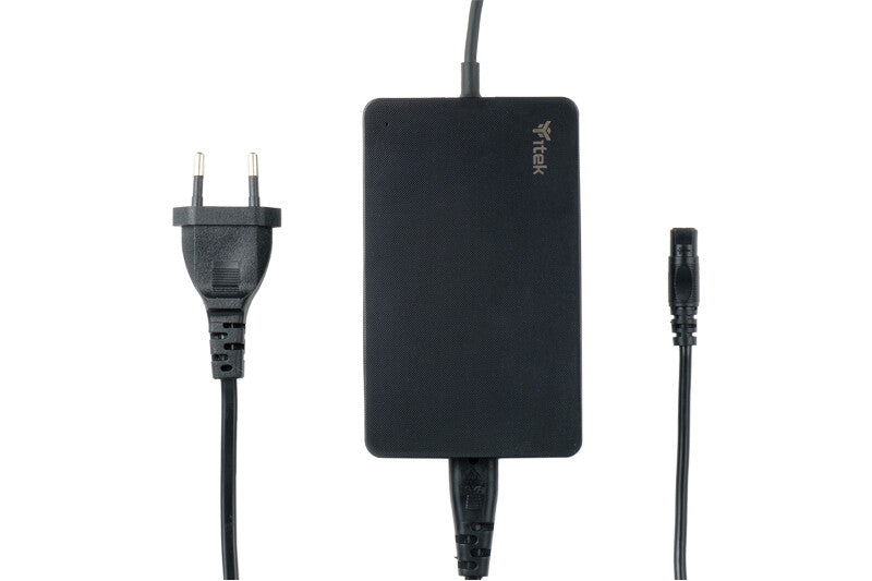Alimentatore Universale per Notebook - 65W- 8 connettori- Slim Design